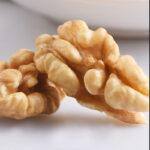 Walnut kernels Quarters 4