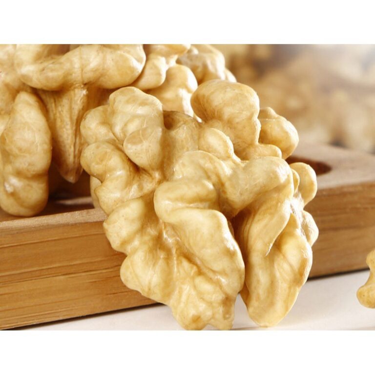 Walnut Kernels for Bakery Industry Buying Guide | Quality, Grades & Supplier Tips