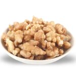 Walnut kernel pieces 1
